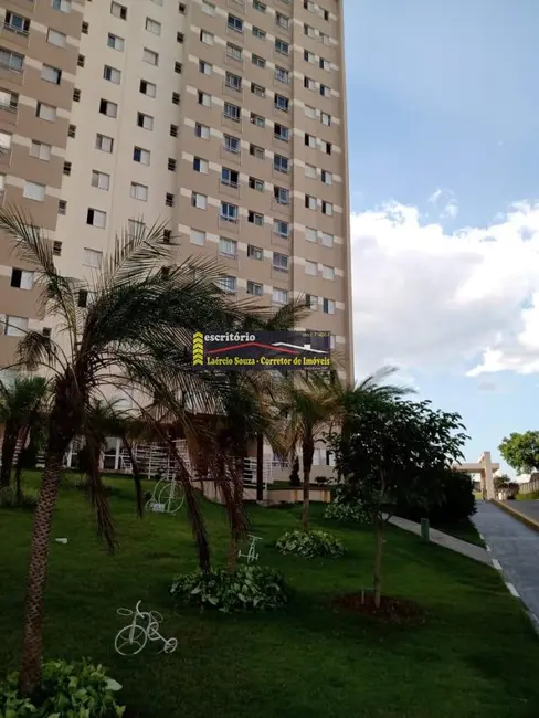 Apartamento com 2 quartos à venda, 43m2 em Valinhos - SP - imagem 3 Foto 3 de Apartamento com 2 quartos à venda, 43m2 em Valinhos - SP