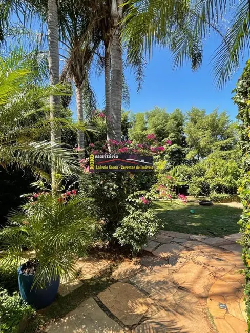 Casa de Condomínio com 4 quartos à venda, 420m2 em Valinhos - SP - imagem 3 Foto 3 de Casa de Condomínio com 4 quartos à venda, 420m2 em Valinhos - SP