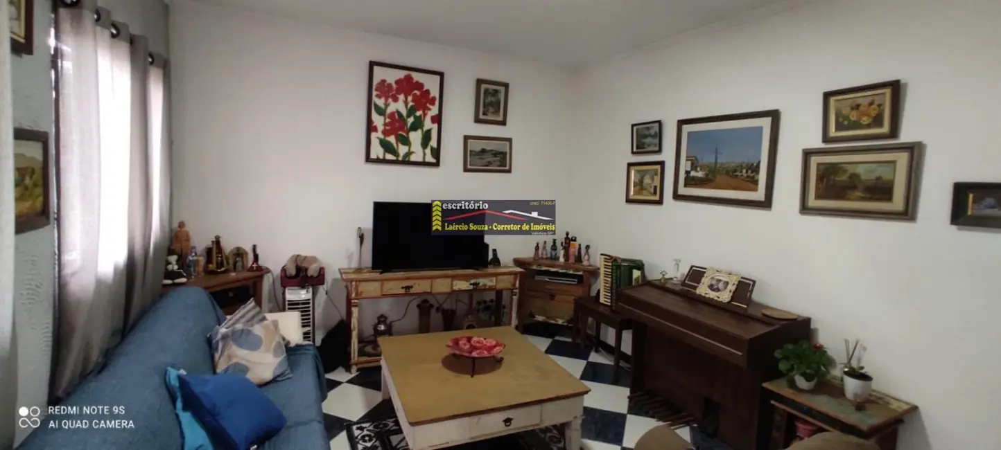 Casa de Condomínio com 3 quartos à venda, 300m2 em Valinhos - SP - imagem 4 Foto 4 de Casa de Condomínio com 3 quartos à venda, 300m2 em Valinhos - SP