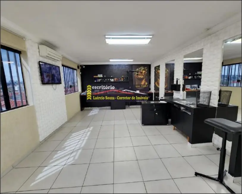 Casa Comercial com 4 quartos à venda, 253m2 em Campinas - SP - imagem 5 Foto 5 de Casa Comercial com 4 quartos à venda, 253m2 em Campinas - SP