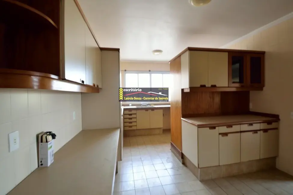 Apartamento com 3 quartos à venda, 200m2 em Valinhos - SP - imagem 7 Foto 7 de Apartamento com 3 quartos à venda, 200m2 em Valinhos - SP