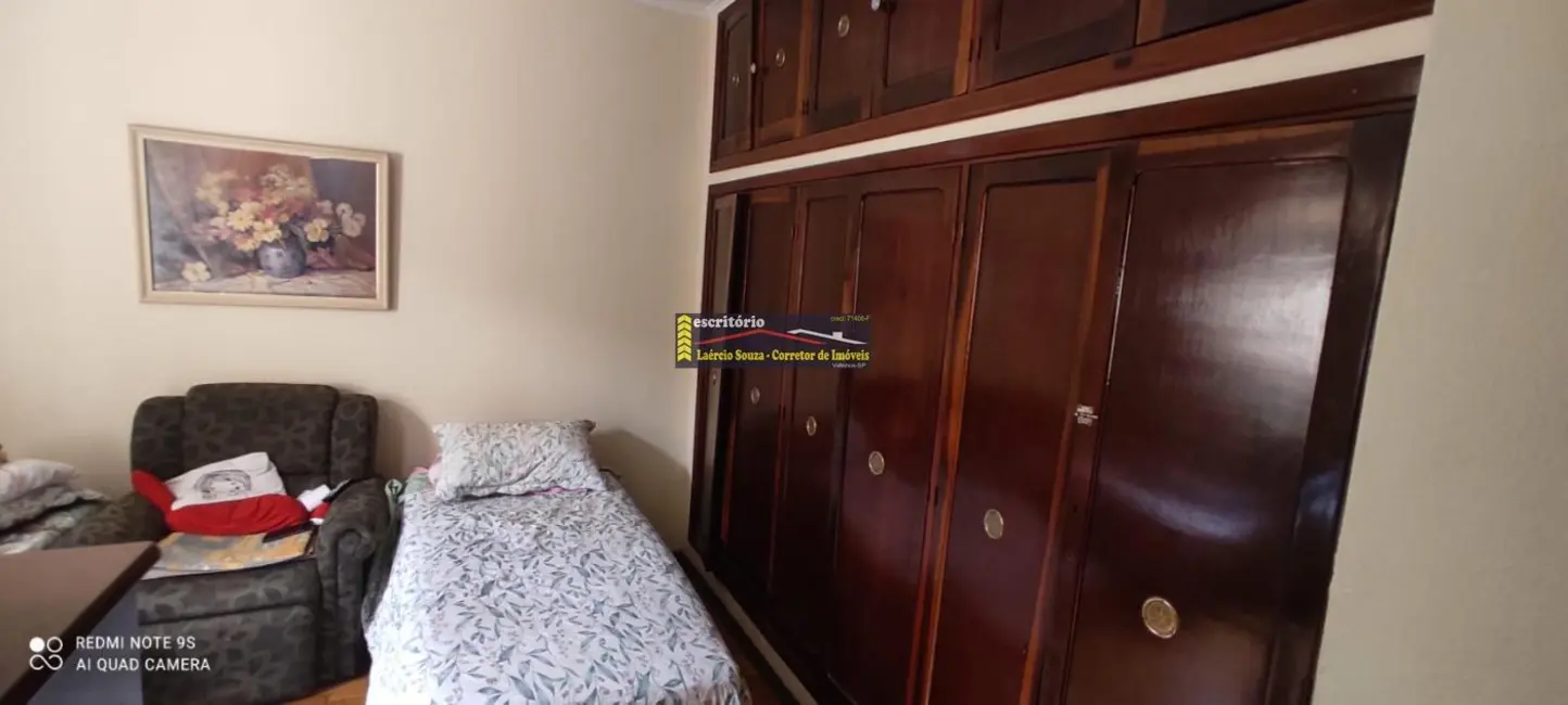 Casa com 3 quartos à venda, 269m2 em Valinhos - SP - imagem 3 Foto 3 de Casa com 3 quartos à venda, 269m2 em Valinhos - SP