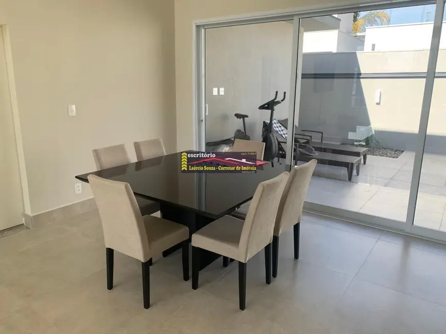 Casa de Condomínio com 3 quartos à venda, 201m2 em Valinhos - SP - imagem 7 Foto 7 de Casa de Condomínio com 3 quartos à venda, 201m2 em Valinhos - SP