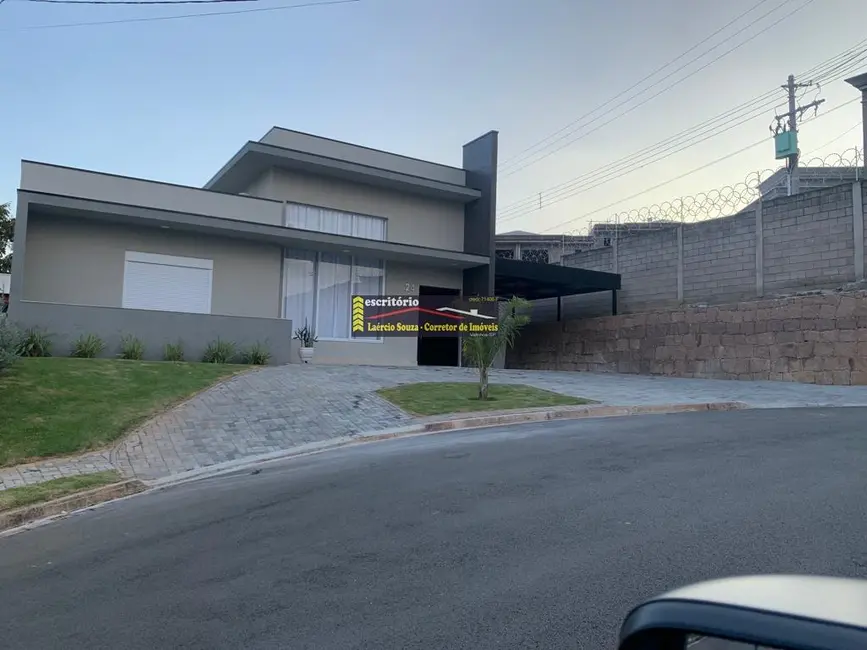 Foto 1 de Casa de Condomínio com 3 quartos à venda, 201m2 em Valinhos - SP