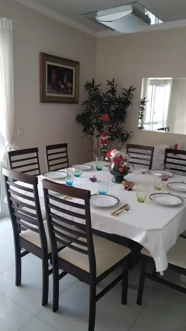 Casa de Condomínio com 3 quartos à venda, 235m2 em Valinhos - SP - imagem 8 Foto 8 de Casa de Condomínio com 3 quartos à venda, 235m2 em Valinhos - SP