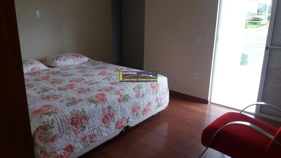 Casa de Condomínio com 3 quartos à venda, 183m2 em Valinhos - SP - imagem 5 Foto 5 de Casa de Condomínio com 3 quartos à venda, 183m2 em Valinhos - SP