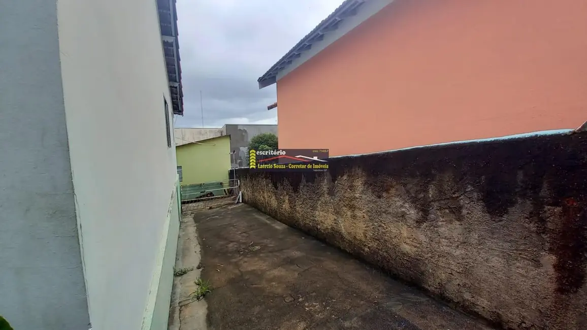 Casa com 3 quartos à venda, 186m2 em Valinhos - SP - imagem 3 Foto 3 de Casa com 3 quartos à venda, 186m2 em Valinhos - SP