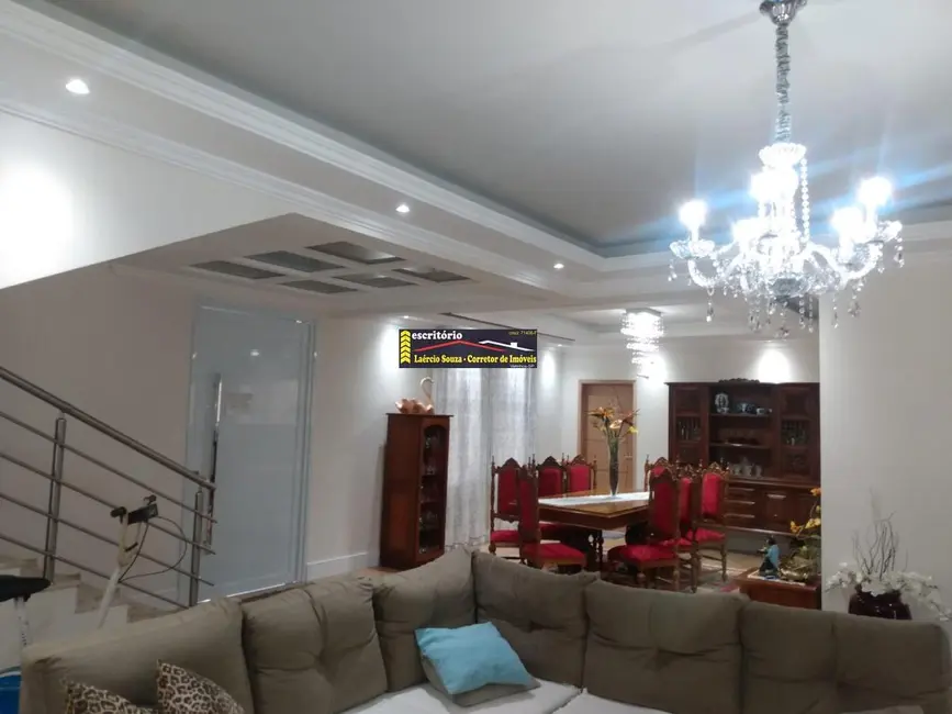 Casa com 6 quartos à venda, 502m2 em Valinhos - SP - imagem 7 Foto 7 de Casa com 6 quartos à venda, 502m2 em Valinhos - SP