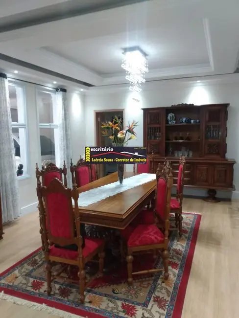 Casa com 6 quartos à venda, 502m2 em Valinhos - SP - imagem 9 Foto 9 de Casa com 6 quartos à venda, 502m2 em Valinhos - SP