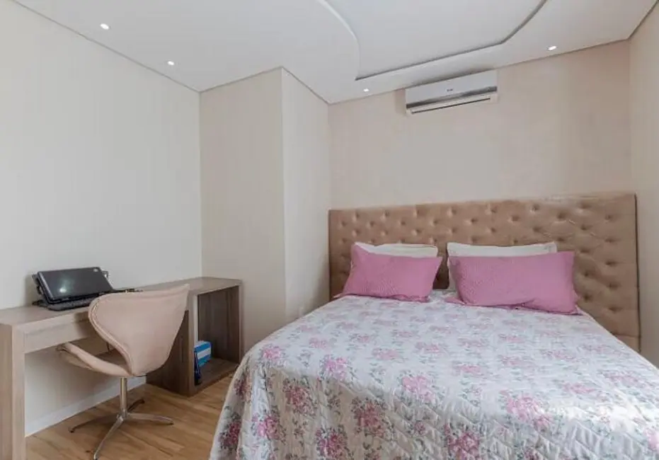 Casa com 3 quartos à venda, 300m2 em Valinhos - SP - imagem 6 Foto 6 de Casa com 3 quartos à venda, 300m2 em Valinhos - SP