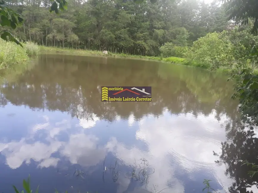 Foto 5 de Sítio / Rancho com 5 quartos à venda, 500m2 em Espirito Santo Do Dourado - MG