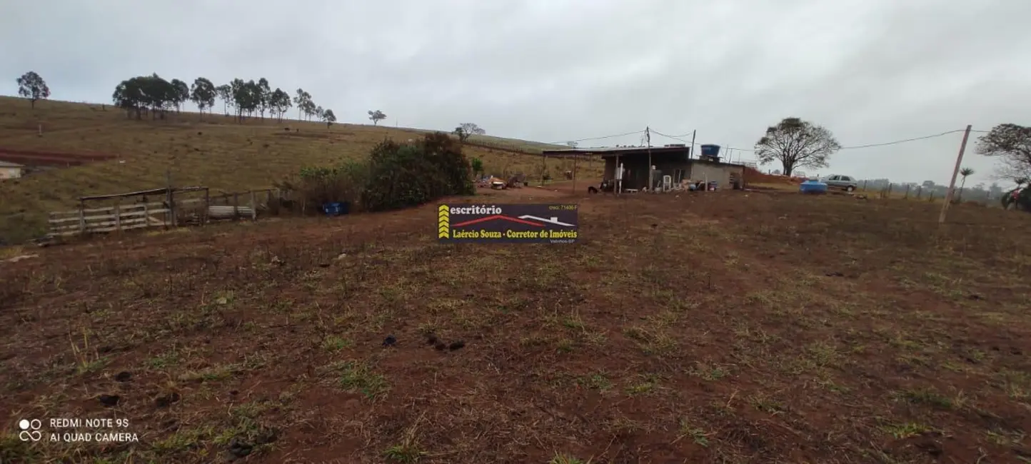 Sítio / Rancho com 2 quartos à venda, 90m2 em Tuiuti - SP - imagem 4 Foto 4 de Sítio / Rancho com 2 quartos à venda, 90m2 em Tuiuti - SP