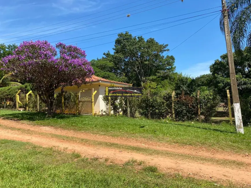 Foto 2 de Chácara com 2 quartos à venda, 60m2 em Dois Corregos - SP