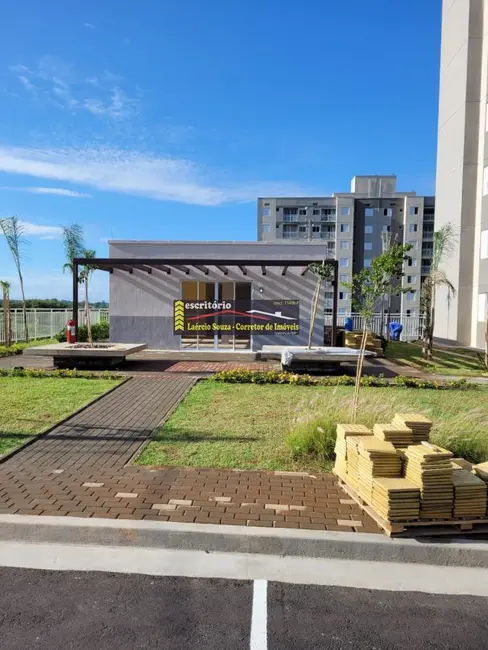 Foto 2 de Apartamento com 2 quartos à venda, 45m2 em Campinas - SP