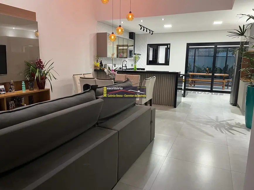 Foto 6 de Casa de Condomínio à venda, 285m2 em Valinhos - SP