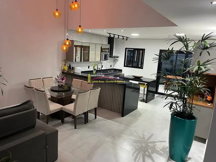 Foto 9 de Casa de Condomínio à venda, 285m2 em Valinhos - SP