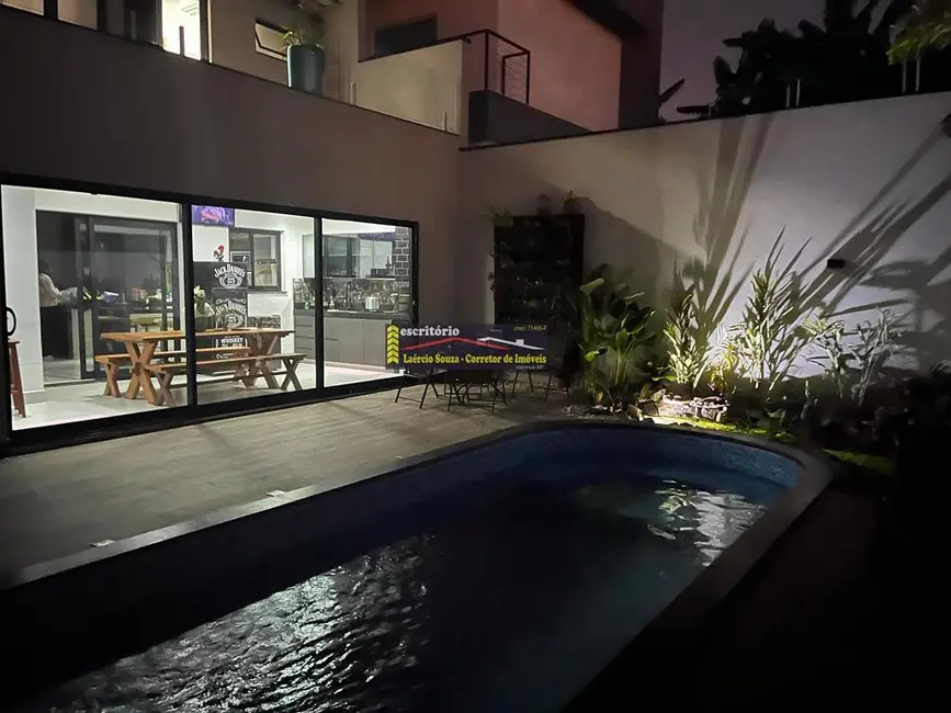Foto 3 de Casa de Condomínio à venda, 285m2 em Valinhos - SP