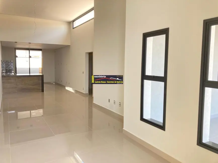 Foto 2 de Casa de Condomínio com 3 quartos à venda, 140m2 em Paulinia - SP