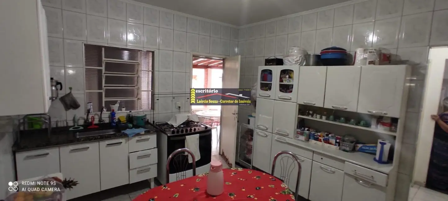 Casa com 2 quartos à venda, 180m2 em Valinhos - SP - imagem 6 Foto 6 de Casa com 2 quartos à venda, 180m2 em Valinhos - SP