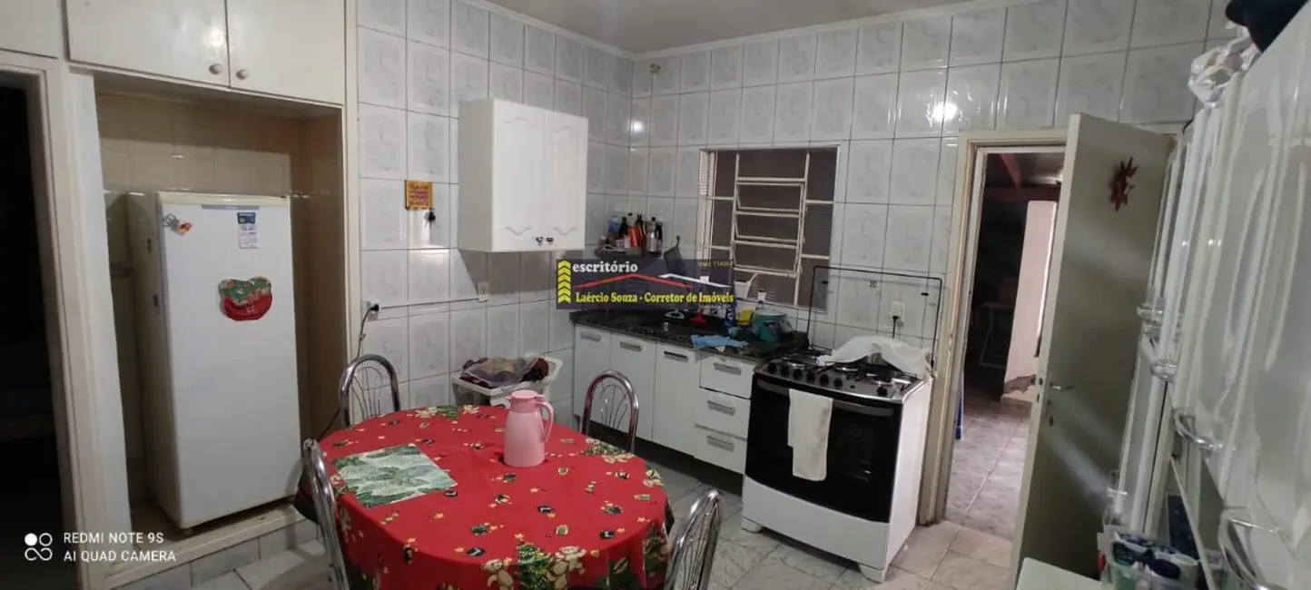 Casa com 2 quartos à venda, 180m2 em Valinhos - SP - imagem 5 Foto 5 de Casa com 2 quartos à venda, 180m2 em Valinhos - SP