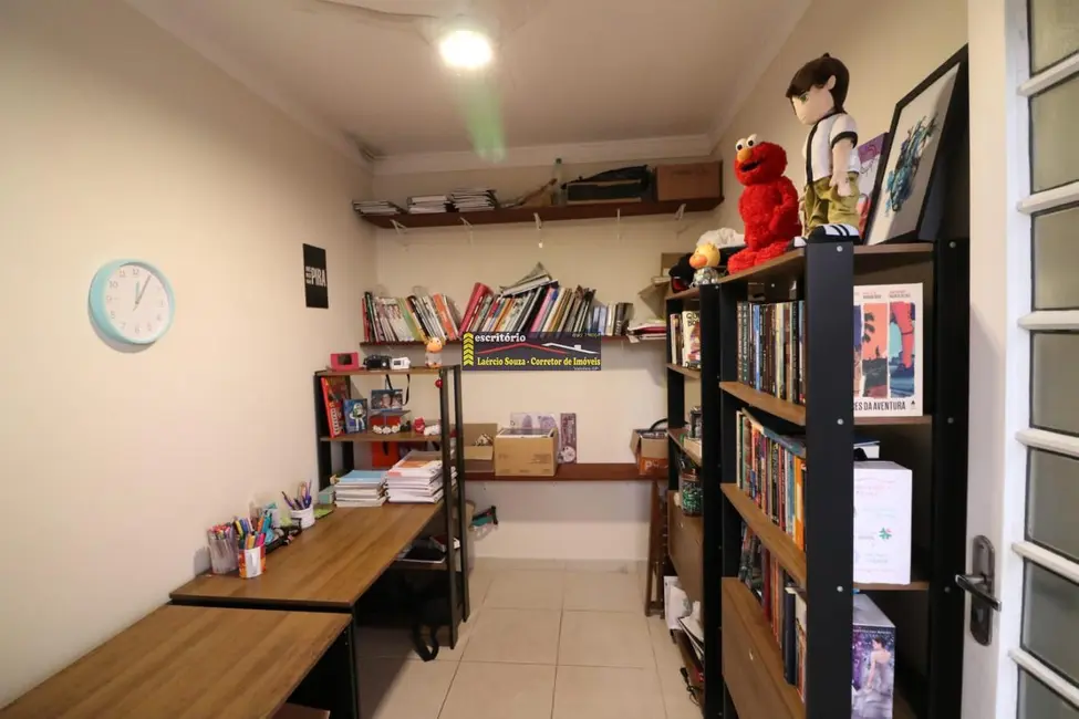 Casa com 3 quartos à venda, 217m2 em Valinhos - SP - imagem 5 Foto 5 de Casa com 3 quartos à venda, 217m2 em Valinhos - SP