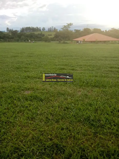 Sítio / Rancho com 2 quartos à venda, 240m2 em Monte Mor - SP - imagem 4 Foto 4 de Sítio / Rancho com 2 quartos à venda, 240m2 em Monte Mor - SP