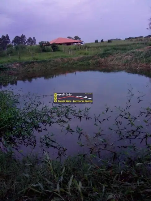 Sítio / Rancho com 2 quartos à venda, 240m2 em Monte Mor - SP - imagem 5 Foto 5 de Sítio / Rancho com 2 quartos à venda, 240m2 em Monte Mor - SP