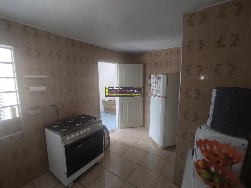 Foto 9 de Casa com 2 quartos à venda, 139m2 em Valinhos - SP