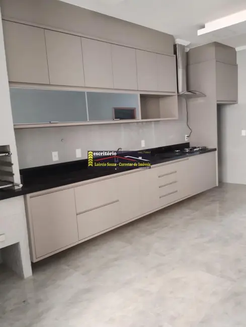 Casa de Condomínio com 3 quartos à venda, 186m2 em Valinhos - SP - imagem 8 Foto 8 de Casa de Condomínio com 3 quartos à venda, 186m2 em Valinhos - SP