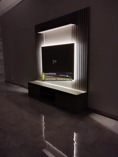 Casa de Condomínio com 3 quartos à venda, 186m2 em Valinhos - SP - imagem 3 Foto 3 de Casa de Condomínio com 3 quartos à venda, 186m2 em Valinhos - SP