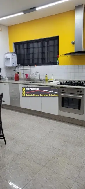 Casa com 3 quartos à venda, 400m2 em Valinhos - SP - imagem 4 Foto 4 de Casa com 3 quartos à venda, 400m2 em Valinhos - SP