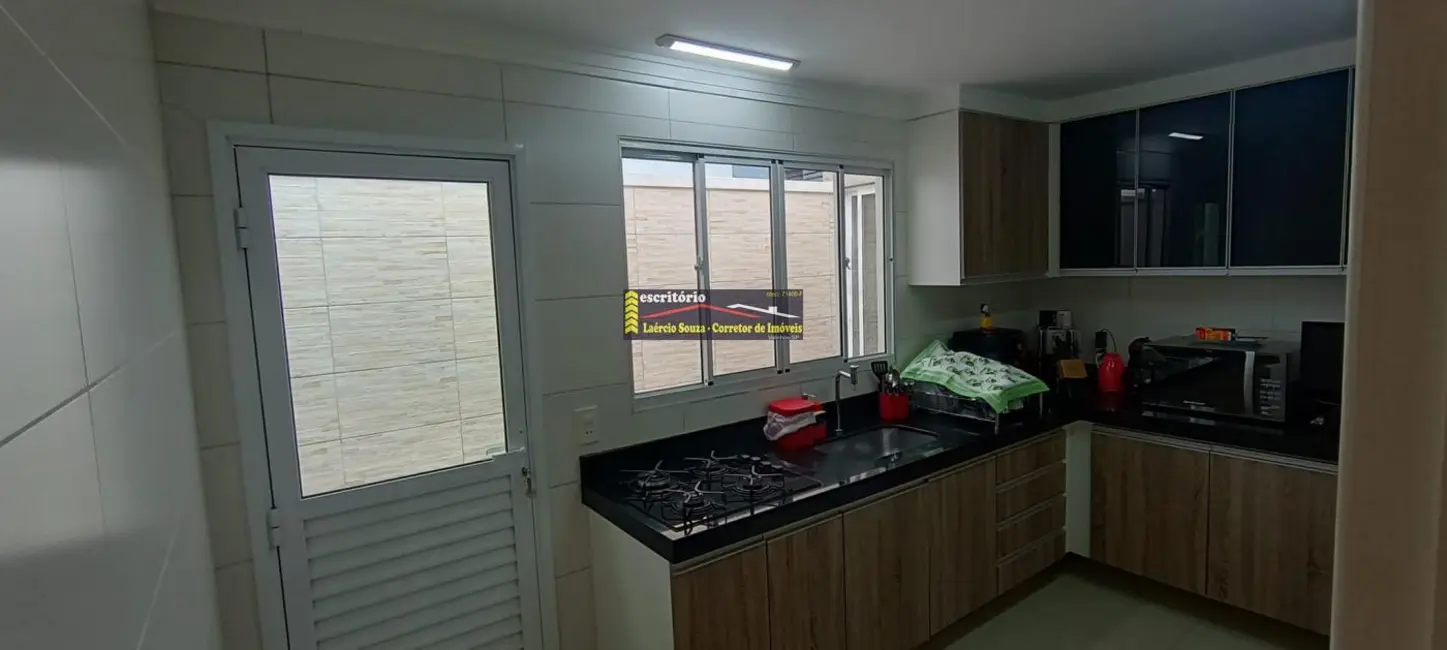 Foto 2 de Casa com 3 quartos à venda, 151m2 em Valinhos - SP