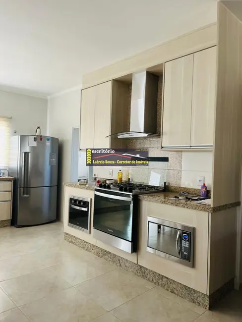 Chácara com 5 quartos à venda, 567m2 em Valinhos - SP - imagem 7 Foto 7 de Chácara com 5 quartos à venda, 567m2 em Valinhos - SP