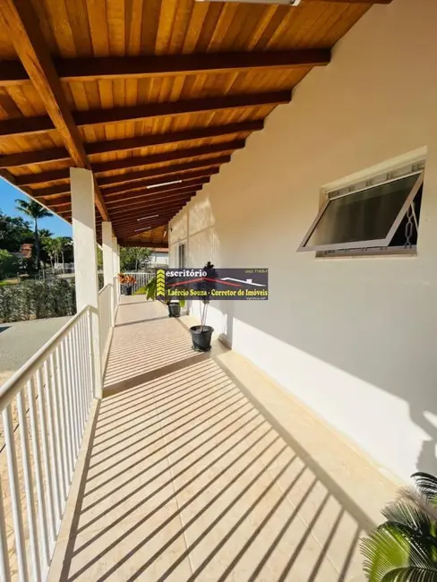 Chácara com 5 quartos à venda, 567m2 em Valinhos - SP - imagem 4 Foto 4 de Chácara com 5 quartos à venda, 567m2 em Valinhos - SP