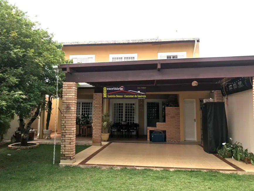 Foto 2 de Casa com 3 quartos à venda, 211m2 em Valinhos - SP