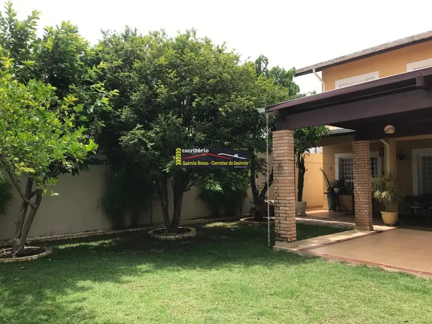 Casa com 3 quartos à venda, 211m2 em Valinhos - SP - imagem 3 Foto 3 de Casa com 3 quartos à venda, 211m2 em Valinhos - SP