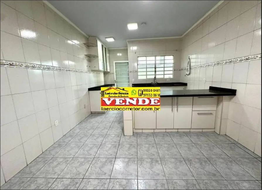 Casa com 3 quartos à venda, 159m2 em Valinhos - SP - imagem 4 Foto 4 de Casa com 3 quartos à venda, 159m2 em Valinhos - SP
