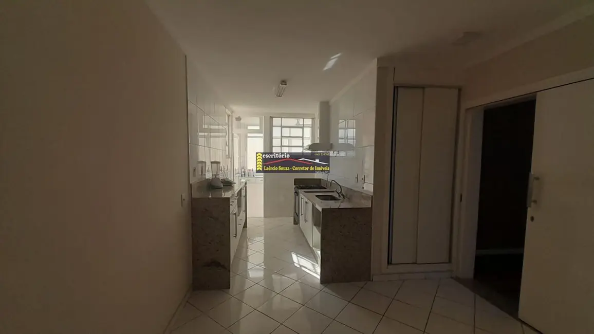 Apartamento com 3 quartos à venda, 100m2 em Valinhos - SP - imagem 4 Foto 4 de Apartamento com 3 quartos à venda, 100m2 em Valinhos - SP