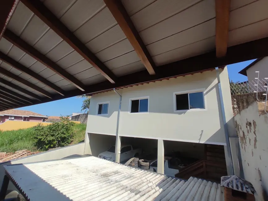 Casa com 3 quartos para alugar, 385m2 em Valinhos - SP - imagem 8 Foto 8 de Casa com 3 quartos para alugar, 385m2 em Valinhos - SP