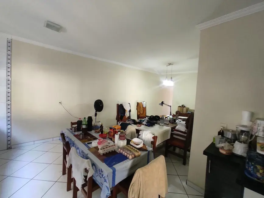 Casa com 3 quartos para alugar, 385m2 em Valinhos - SP - imagem 1 Foto 1 de Casa com 3 quartos para alugar, 385m2 em Valinhos - SP