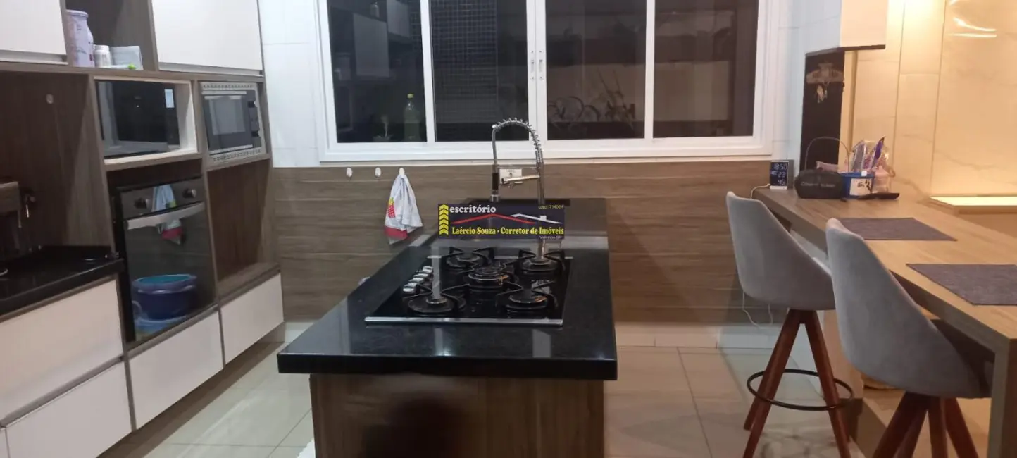 Casa com 4 quartos à venda, 240m2 em Indaiatuba - SP - imagem 8 Foto 8 de Casa com 4 quartos à venda, 240m2 em Indaiatuba - SP