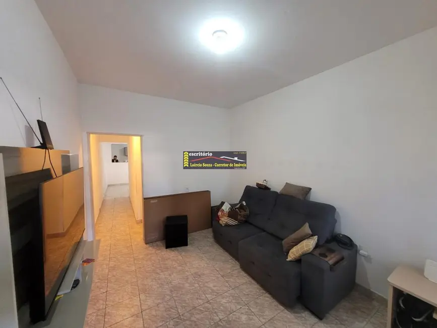 Foto 3 de Casa com 4 quartos à venda, 173m2 em Valinhos - SP