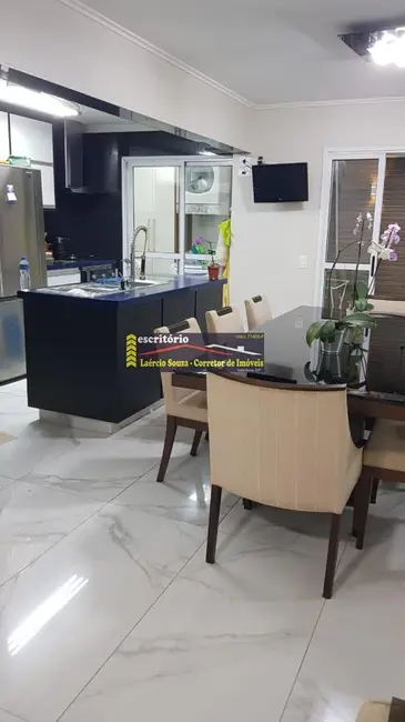 Casa de Condomínio com 4 quartos à venda, 210m2 em São Paulo - SP - imagem 4 Foto 4 de Casa de Condomínio com 4 quartos à venda, 210m2 em São Paulo - SP