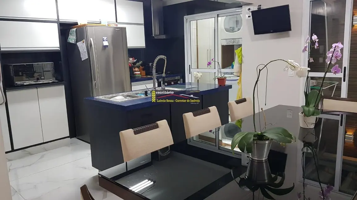 Casa de Condomínio com 4 quartos à venda, 210m2 em São Paulo - SP - imagem 7 Foto 7 de Casa de Condomínio com 4 quartos à venda, 210m2 em São Paulo - SP