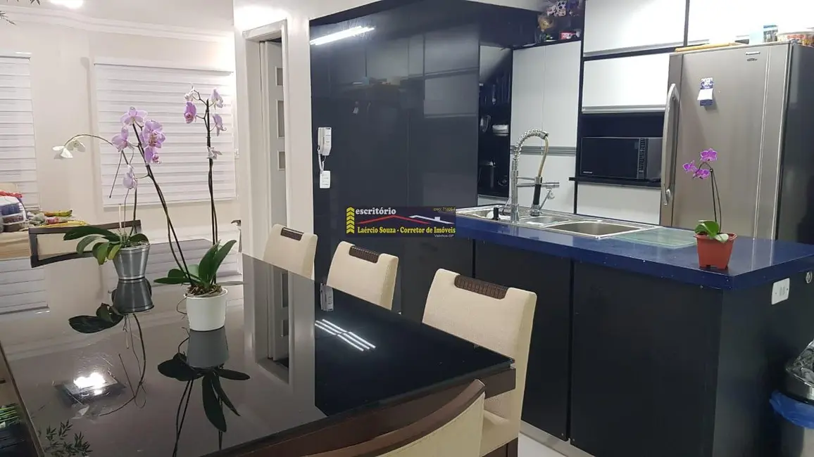 Casa de Condomínio com 4 quartos à venda, 210m2 em São Paulo - SP - imagem 5 Foto 5 de Casa de Condomínio com 4 quartos à venda, 210m2 em São Paulo - SP