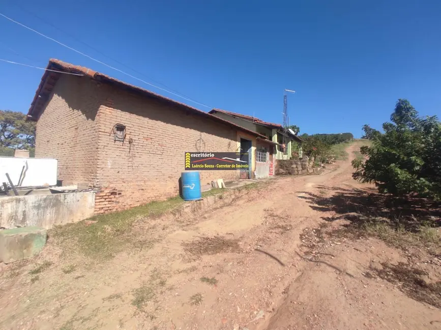 Sítio / Rancho com 2 quartos à venda em Valinhos - SP - imagem 4 Foto 4 de Sítio / Rancho com 2 quartos à venda em Valinhos - SP