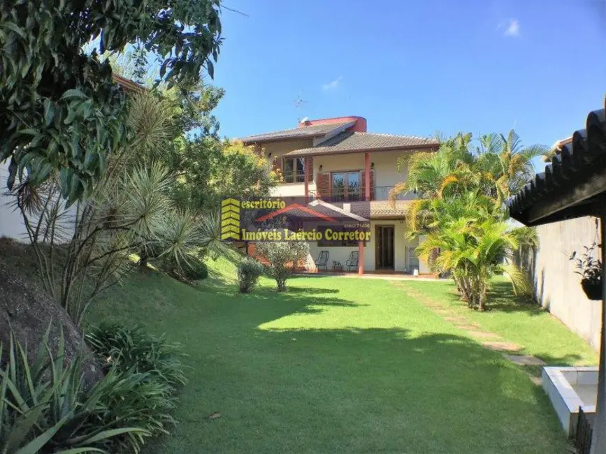 Casa de Condomínio com 4 quartos para alugar, 380m2 em Valinhos - SP - imagem 9 Foto 9 de Casa de Condomínio com 4 quartos para alugar, 380m2 em Valinhos - SP