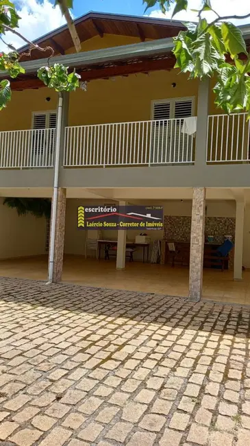 Casa com 3 quartos à venda, 374m2 em Tuiuti - SP - imagem 8 Foto 8 de Casa com 3 quartos à venda, 374m2 em Tuiuti - SP