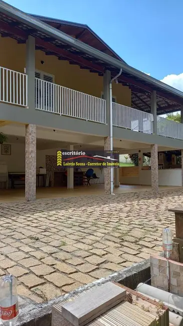 Casa com 3 quartos à venda, 374m2 em Tuiuti - SP - imagem 7 Foto 7 de Casa com 3 quartos à venda, 374m2 em Tuiuti - SP
