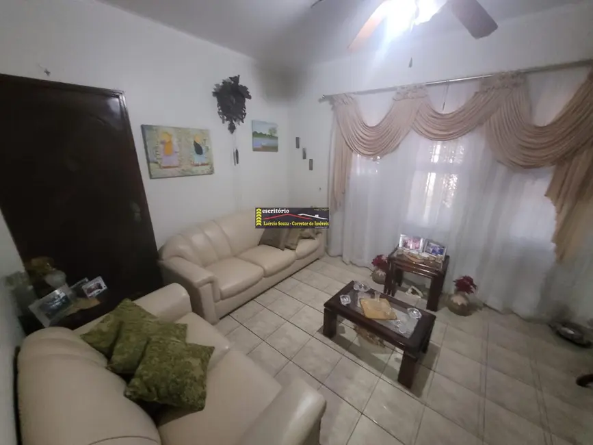 Casa com 3 quartos à venda, 142m2 em Valinhos - SP - imagem 9 Foto 9 de Casa com 3 quartos à venda, 142m2 em Valinhos - SP